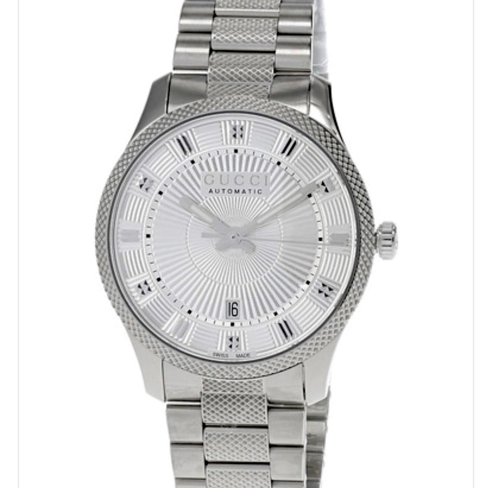 Gucci watch Authentic **never worn**